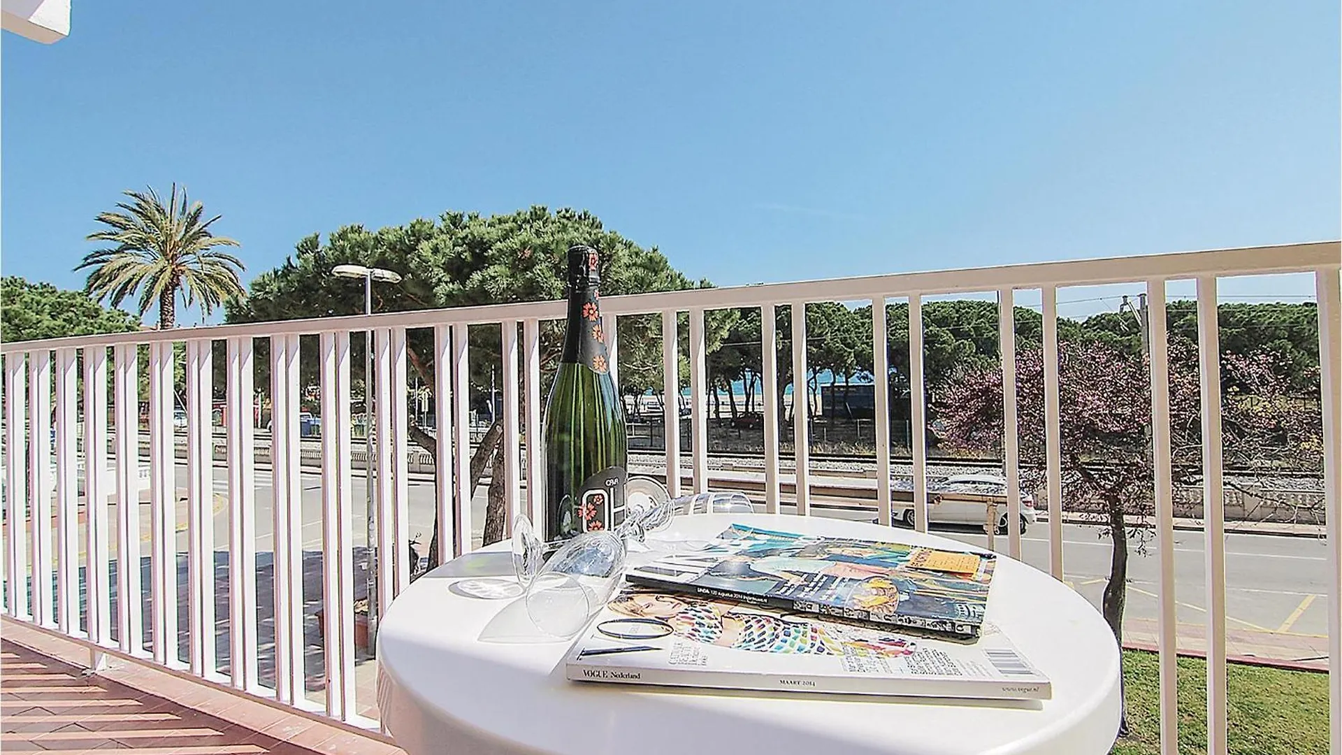 3 Bedroom Cozy Apartment In Malgrat De Mar Spagna
