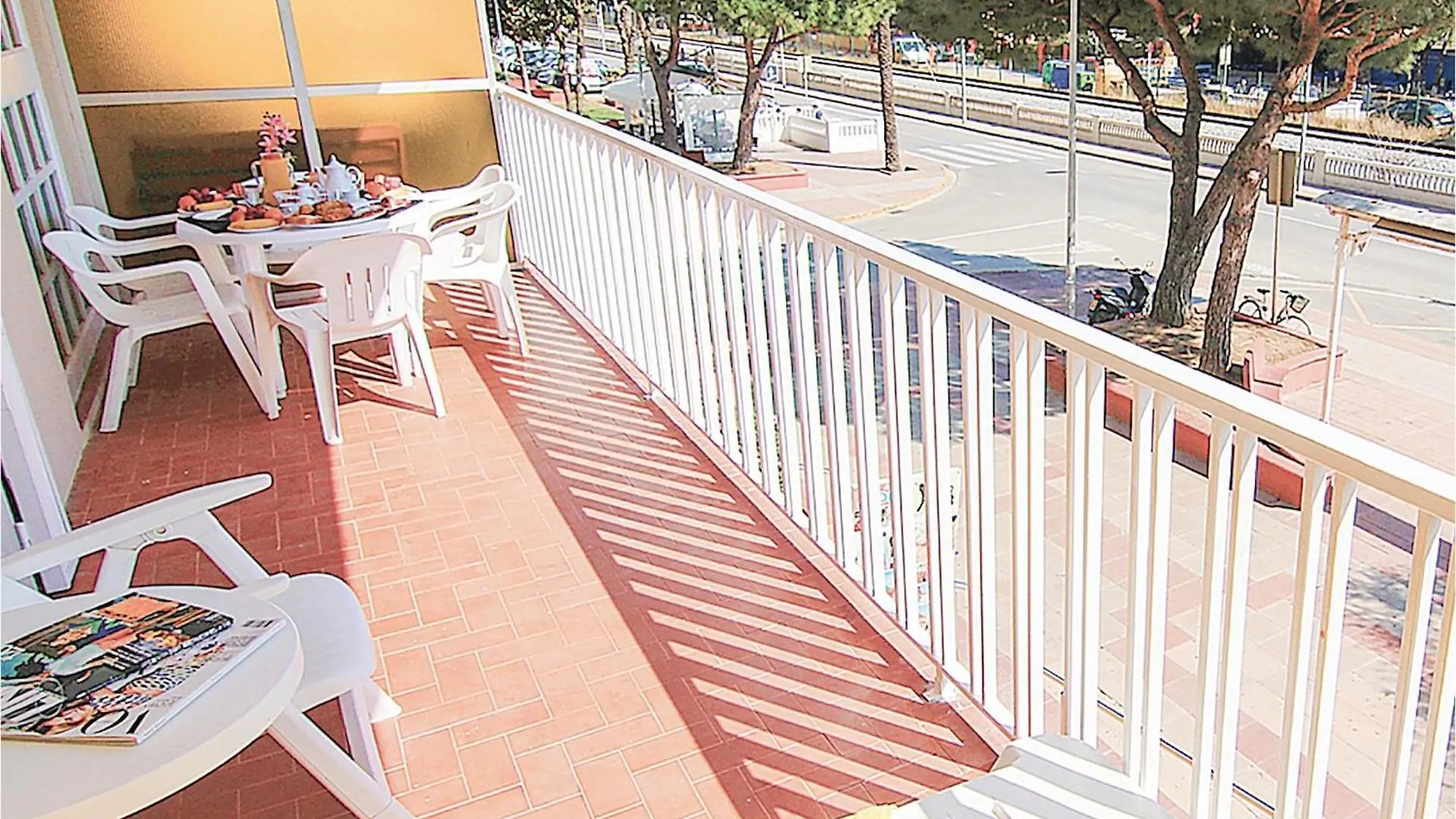 3 Bedroom Cozy Apartment In Malgrat De Mar Spagna